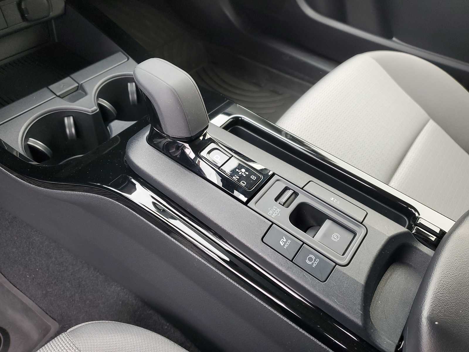 Thumbnail: 2024 Toyota Prius - 30