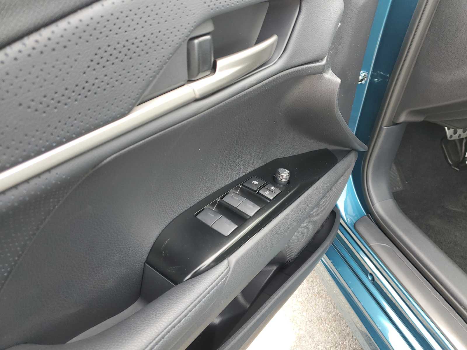 Thumbnail: 2026 Toyota Camry - 16