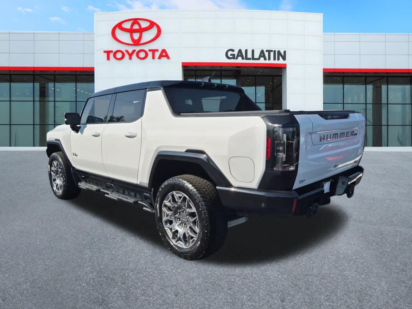 Thumbnail: 2023 GMC Hummer EV - 6