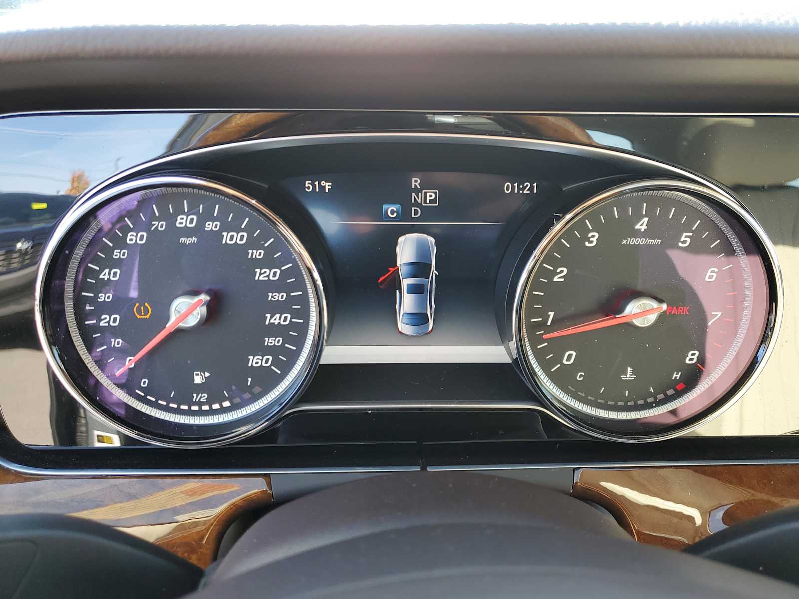 Thumbnail: 2017 Mercedes-Benz E-Class - 25