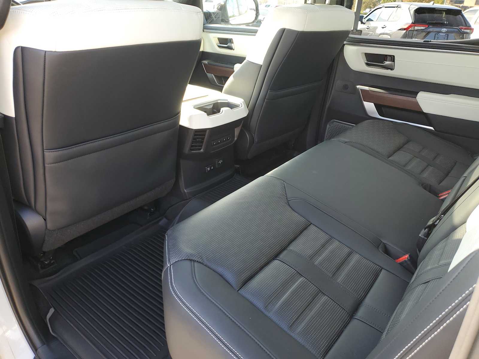 Thumbnail: 2022 Toyota Tundra - 12