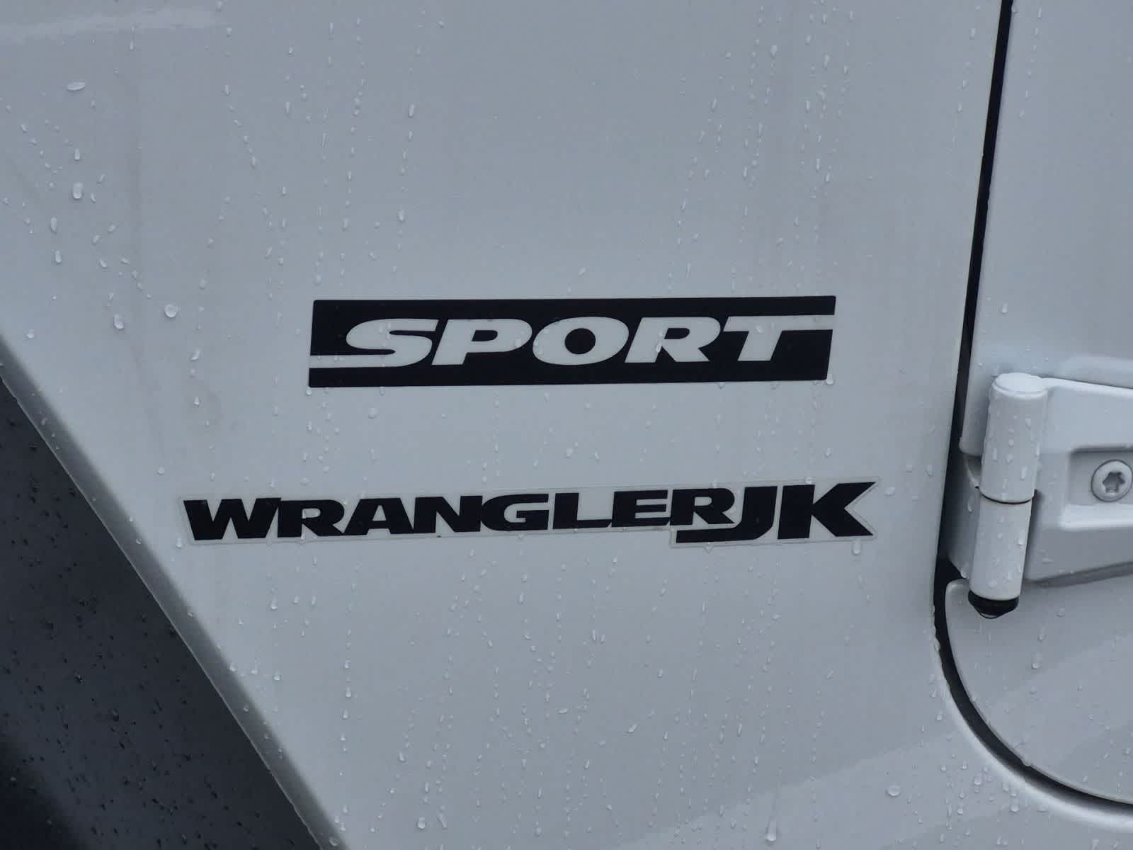 Thumbnail: 2018 Jeep Wrangler - 14
