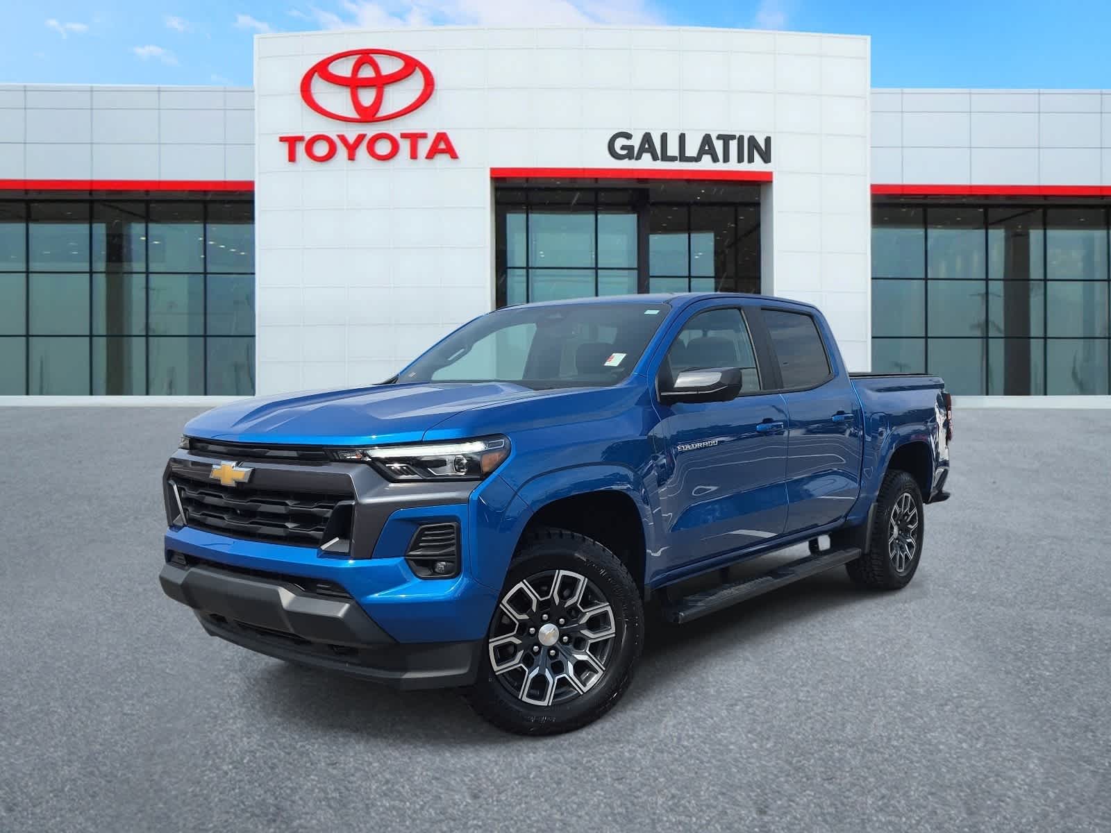 Thumbnail: 2023 Chevrolet Colorado - 1
