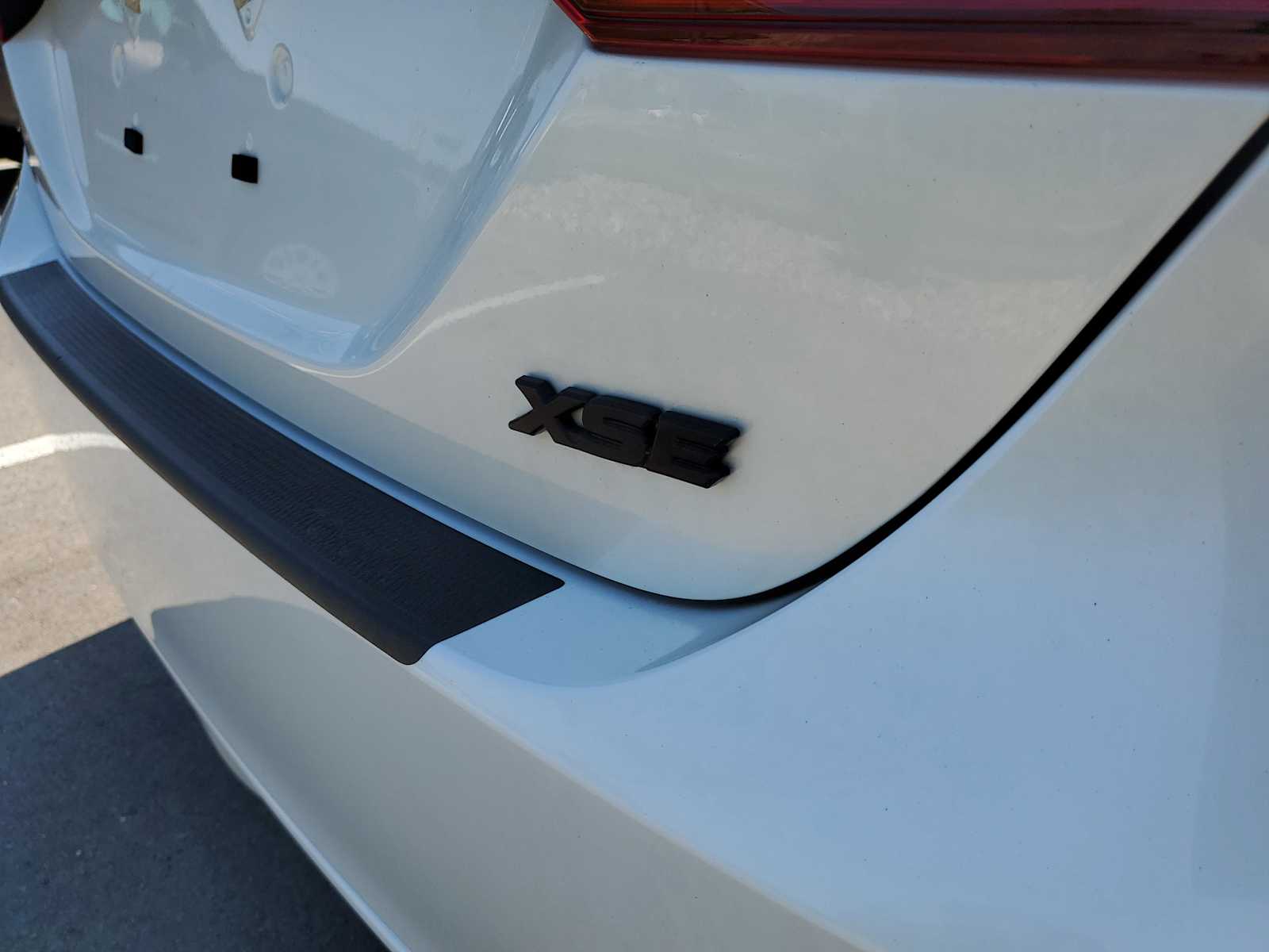 Thumbnail: 2023 Toyota Camry - 7