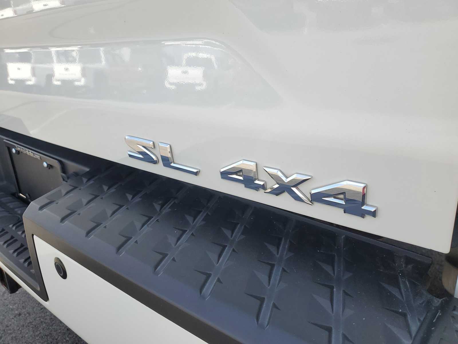 Thumbnail: 2019 Nissan Titan - 7