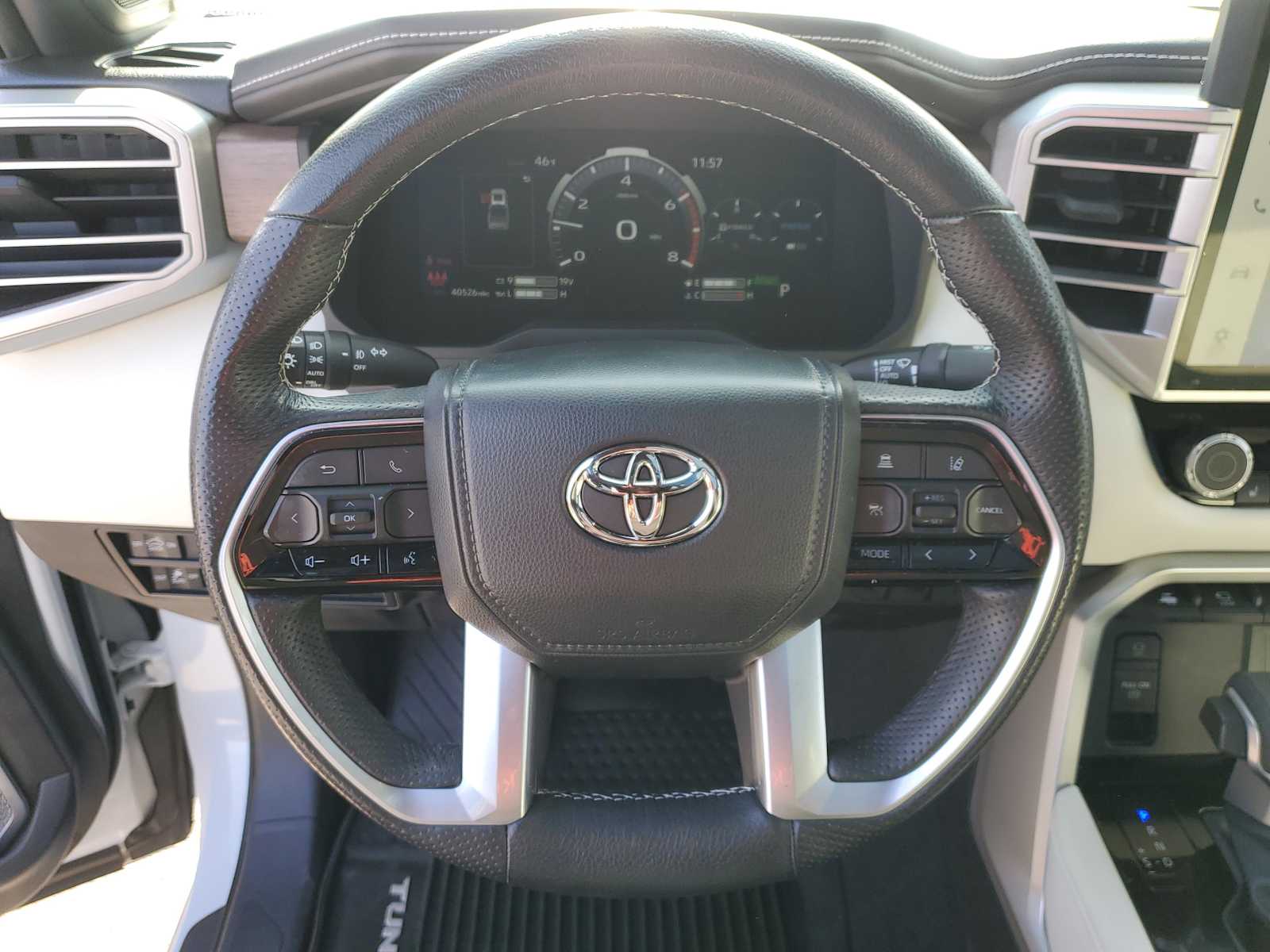 Thumbnail: 2022 Toyota Tundra - 21