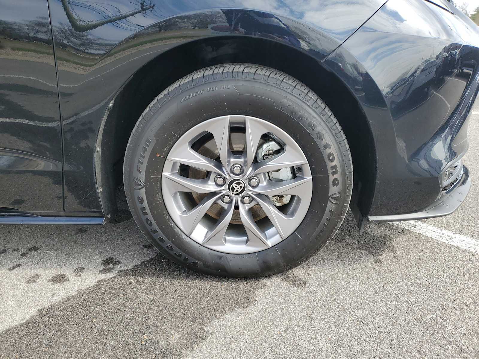 Thumbnail: 2025 Toyota Sienna - 5