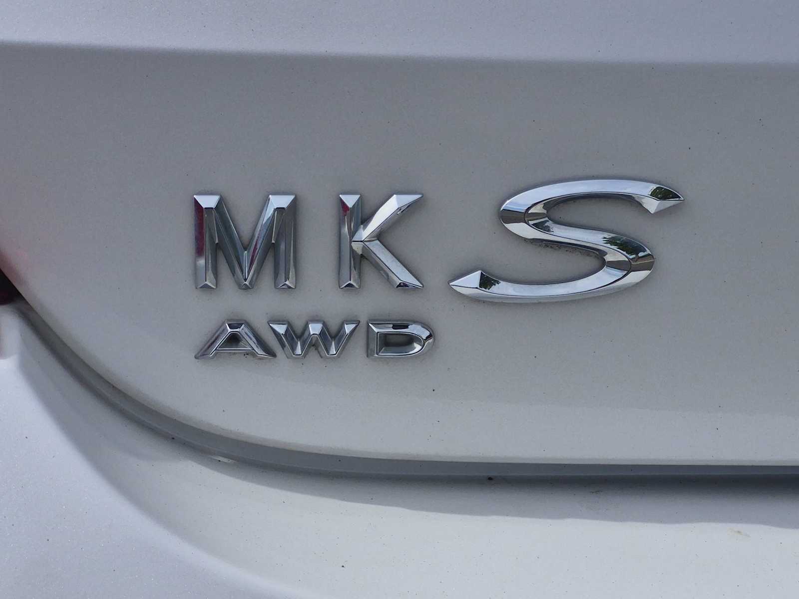 Thumbnail: 2015 Lincoln MKS - 4