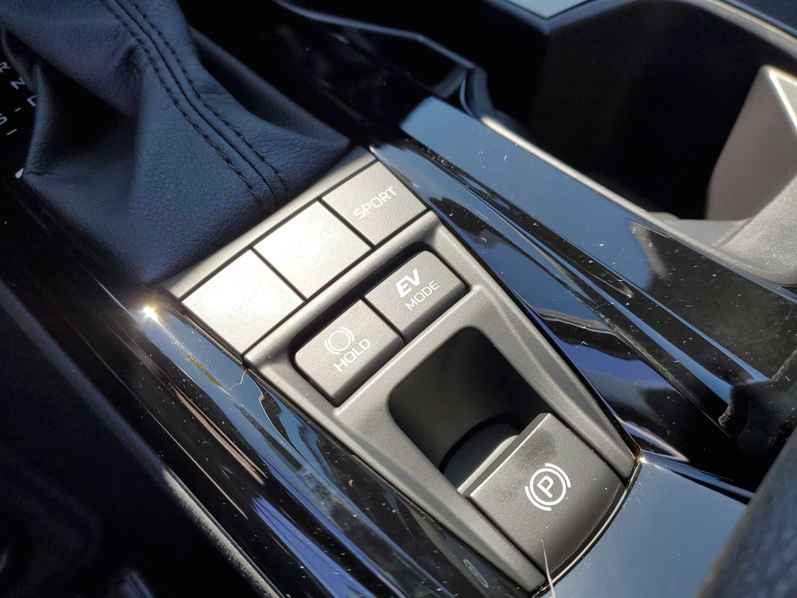 Thumbnail: 2026 Toyota Camry - 32