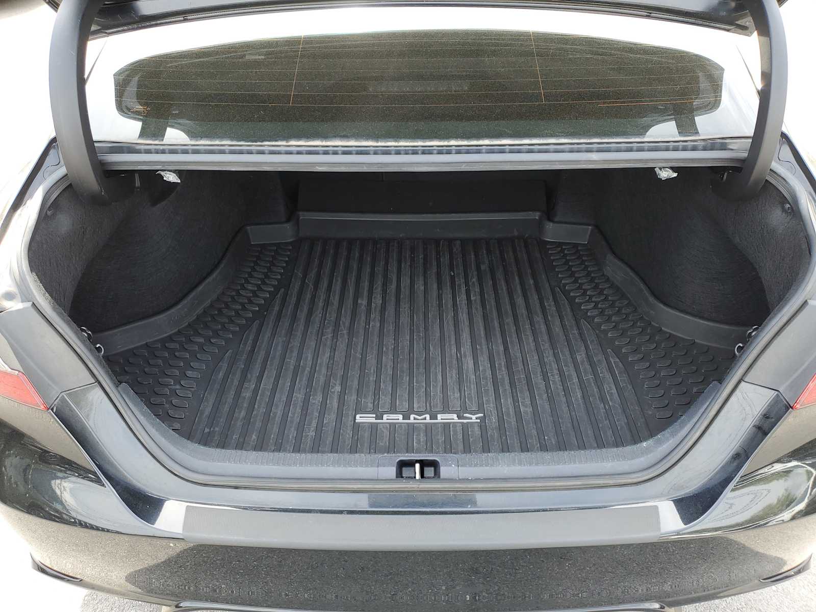 Thumbnail: 2023 Toyota Camry - 8