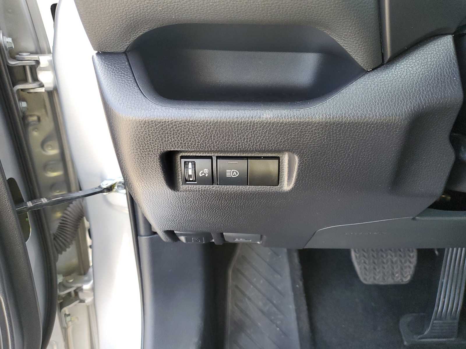 Thumbnail: 2024 Toyota RAV4 - 21