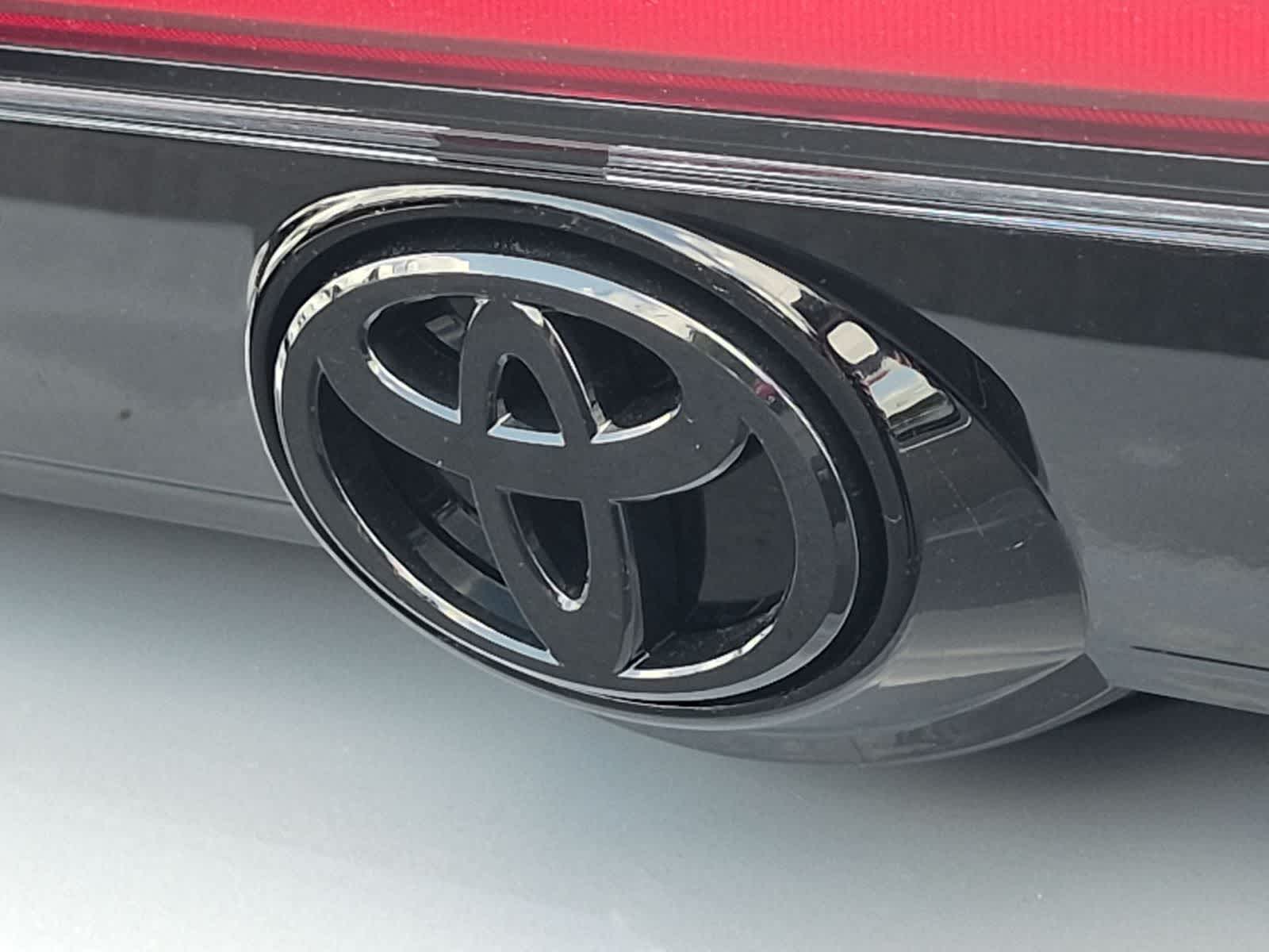 Thumbnail: 2026 Toyota C-HR - 12