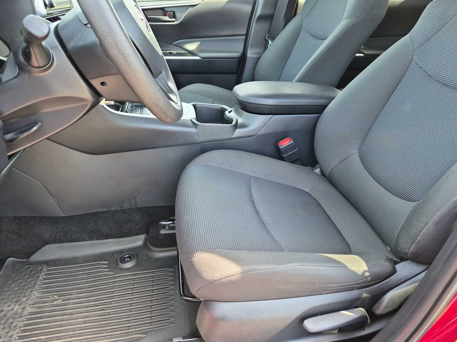 Thumbnail: 2024 Toyota RAV4 - 8