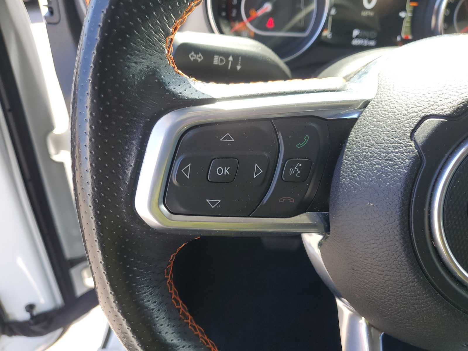 Thumbnail: 2021 Jeep Gladiator - 21