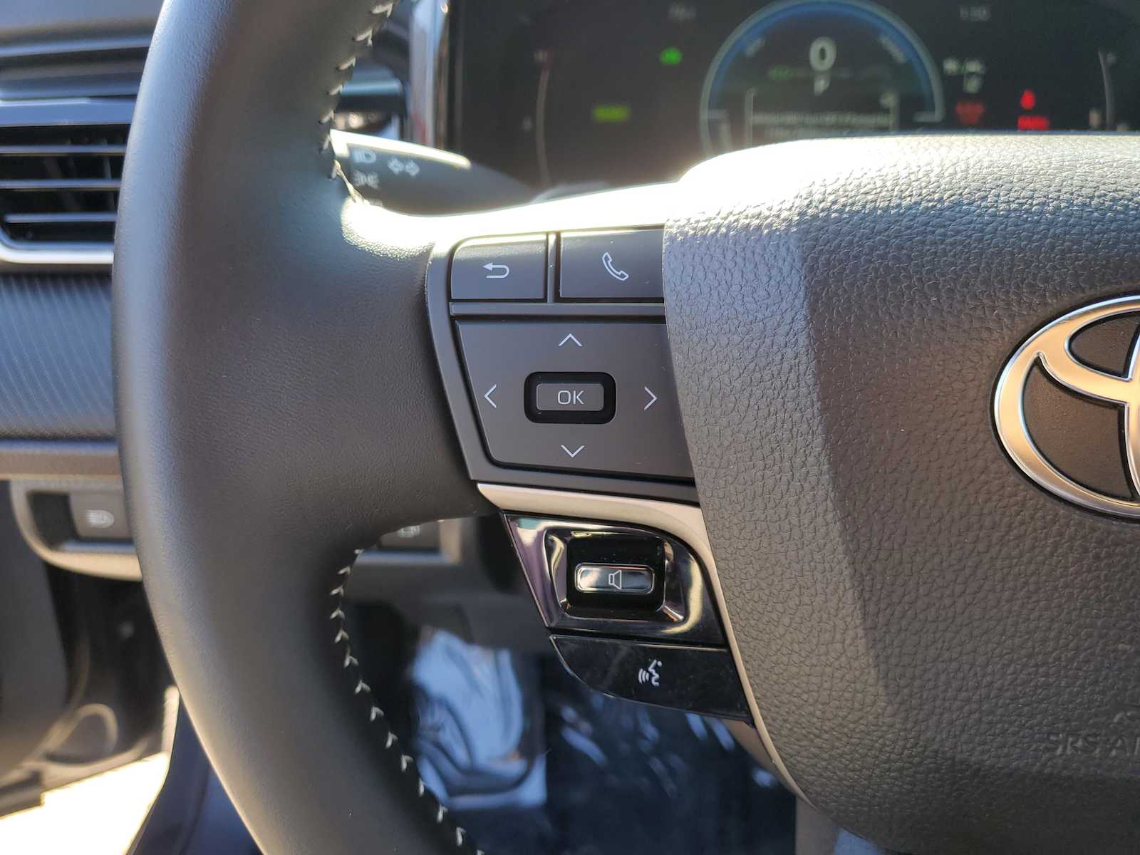 Thumbnail: 2025 Toyota Camry - 23