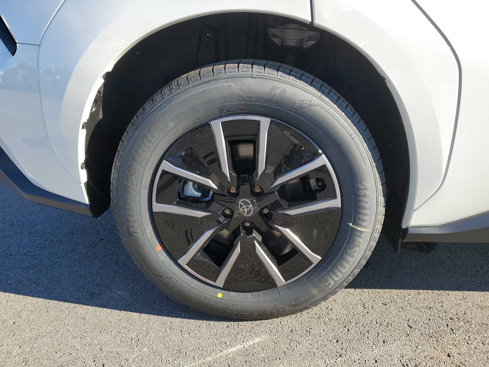 Thumbnail: 2026 Toyota bZ - 6