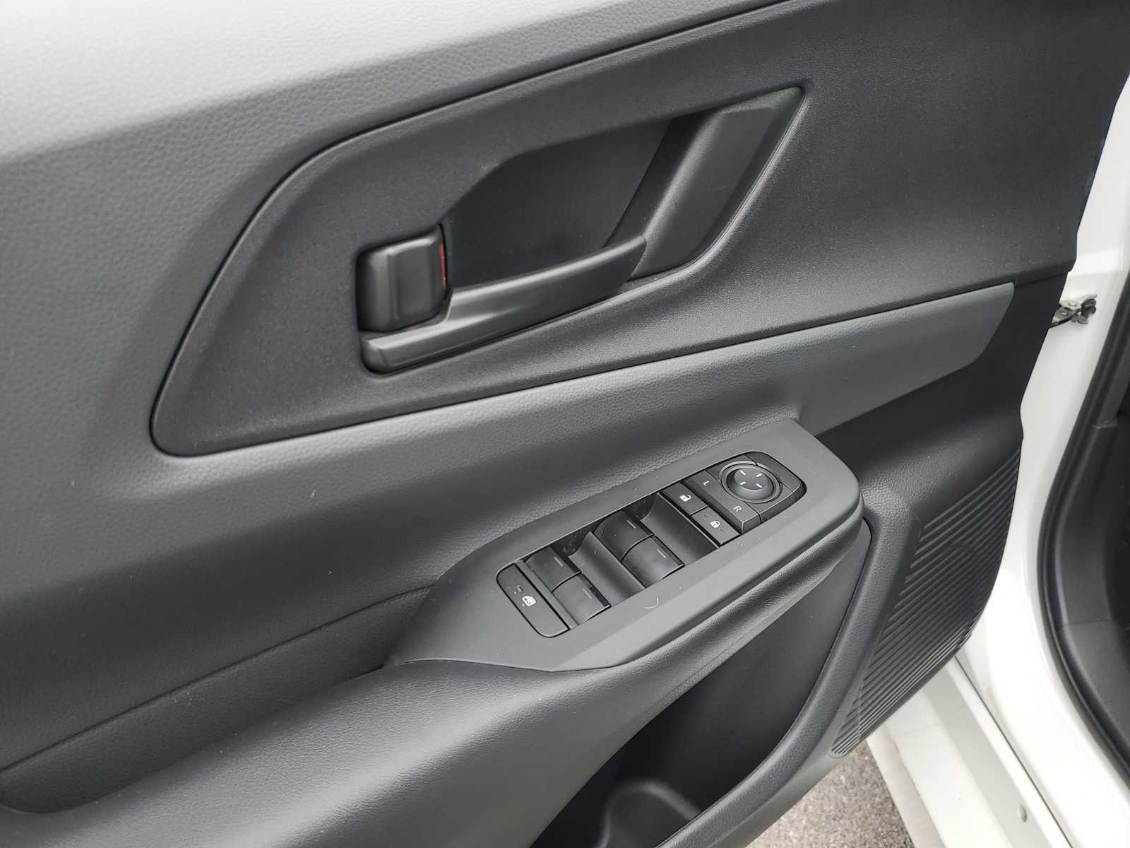 Thumbnail: 2024 Toyota Prius - 14