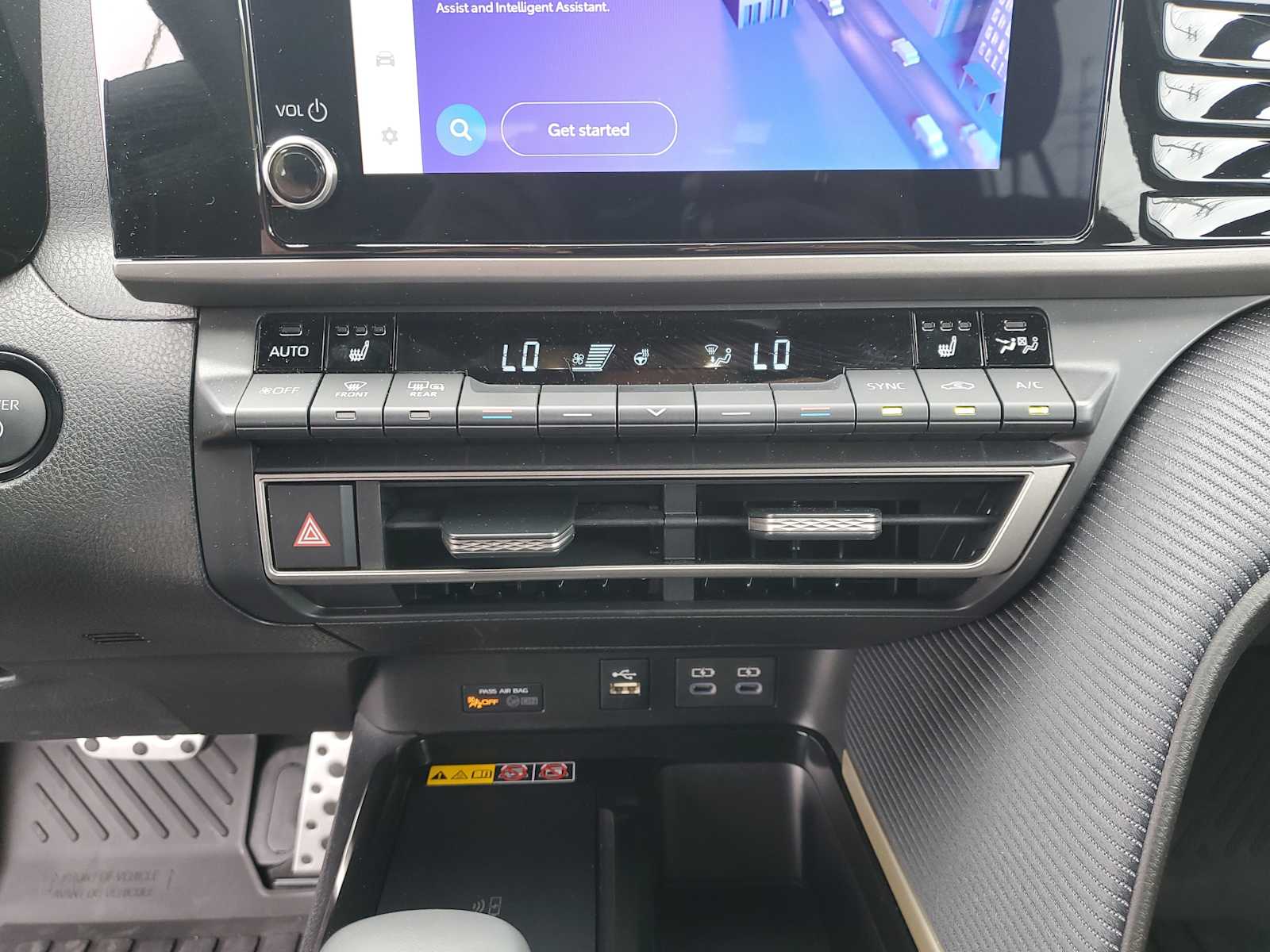 Thumbnail: 2025 Toyota Camry - 29