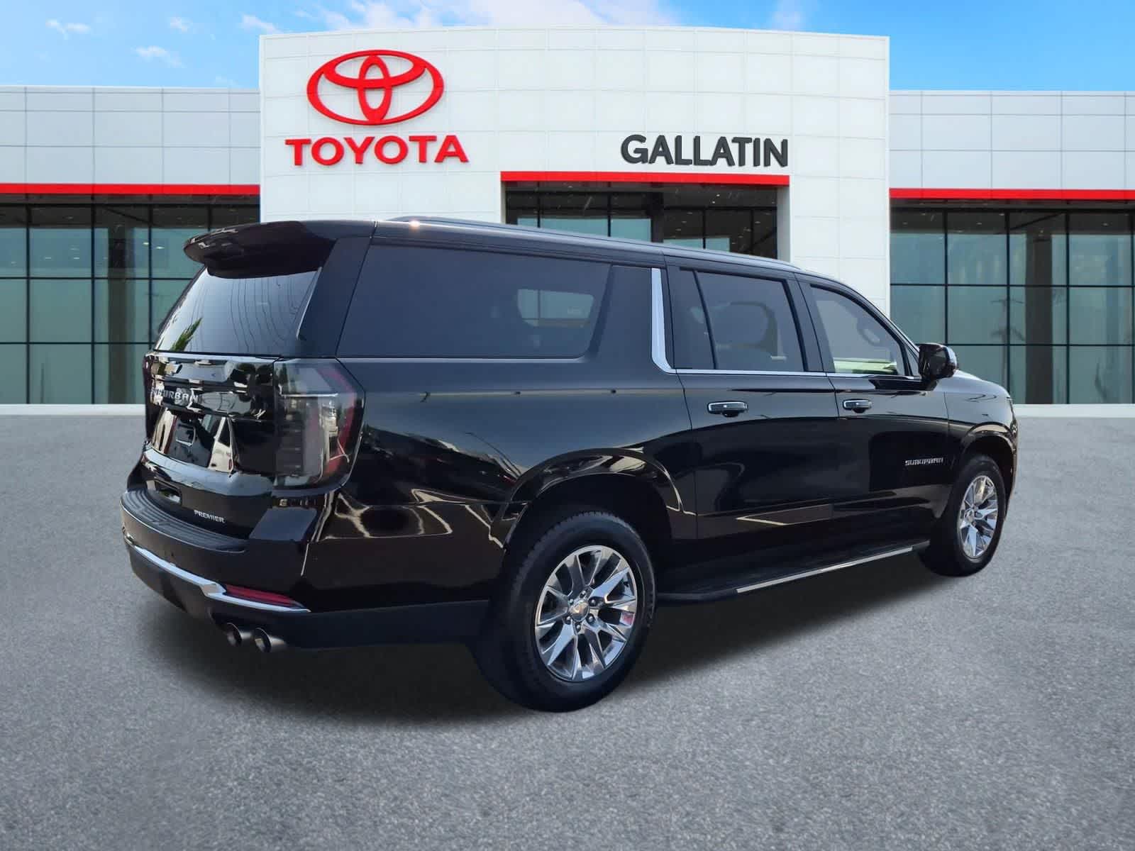 Thumbnail: 2026 Chevrolet Suburban - 8