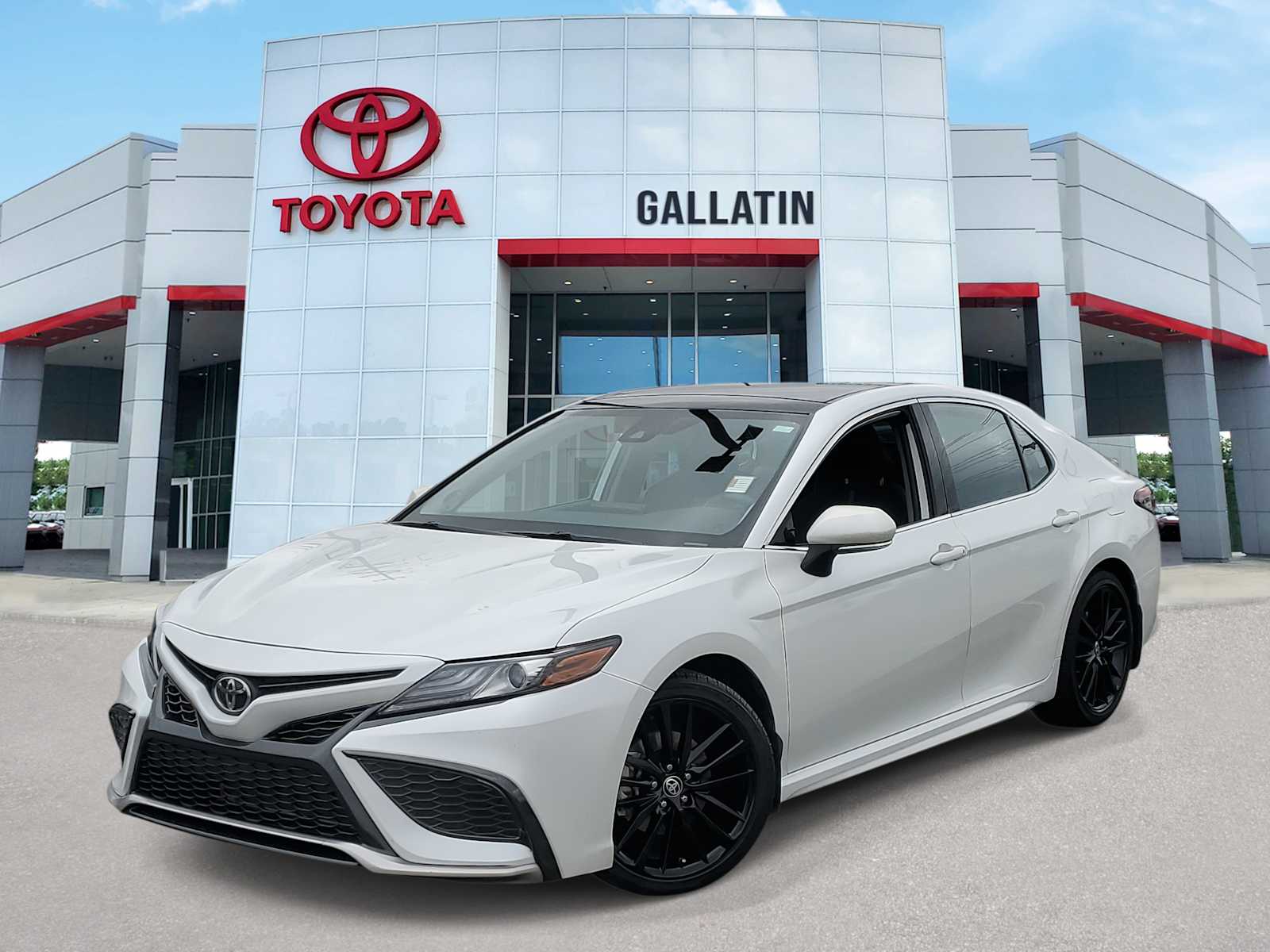 Thumbnail: 2022 Toyota Camry - 1