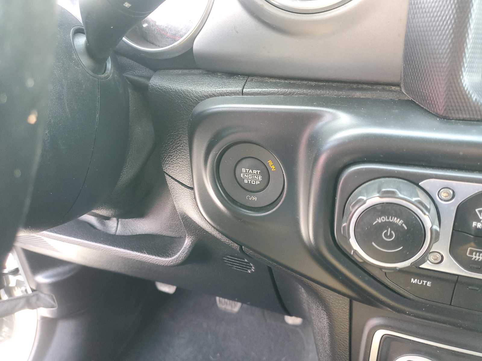 Thumbnail: 2020 Jeep Gladiator - 26