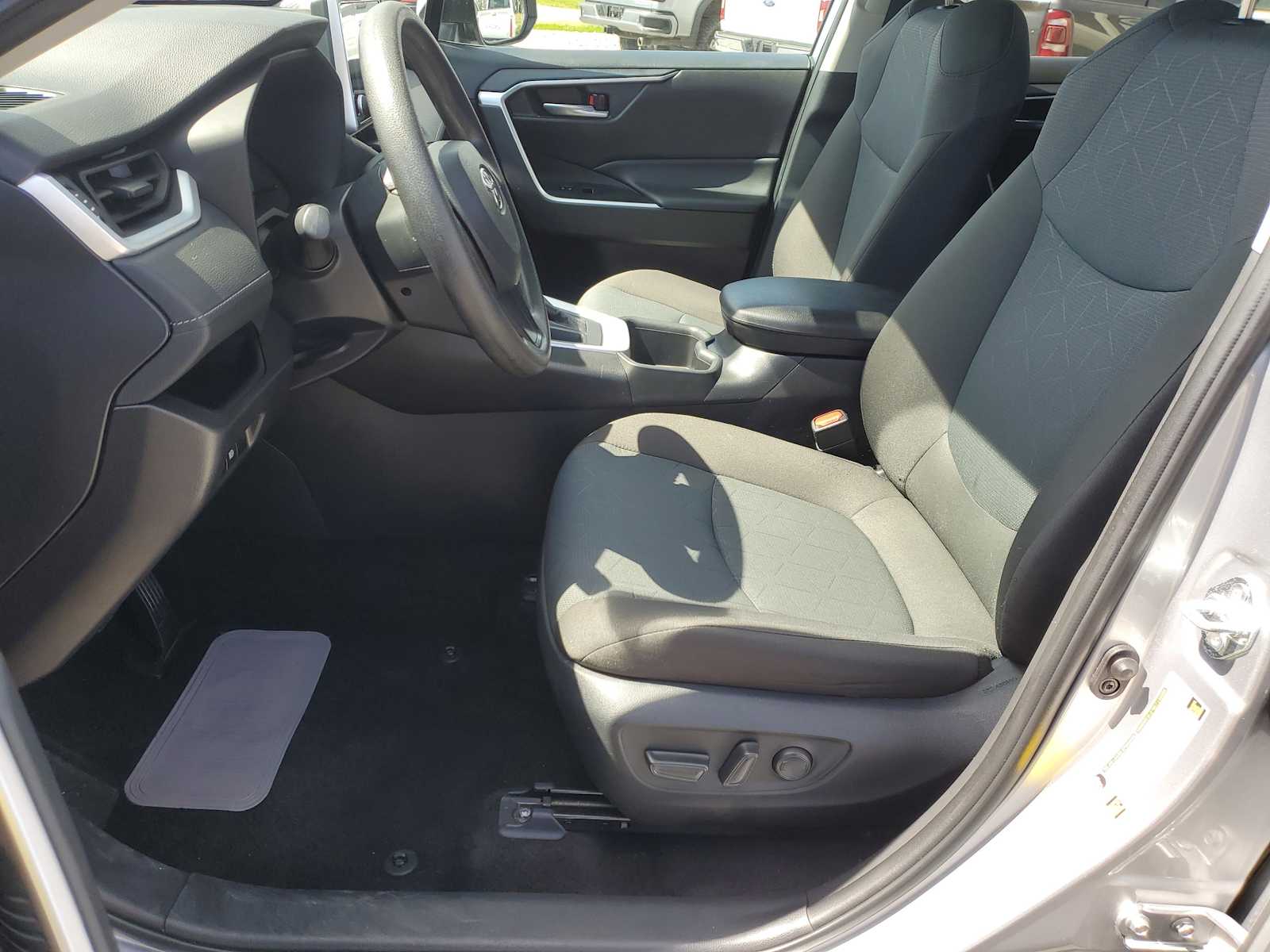 Thumbnail: 2024 Toyota RAV4 - 18