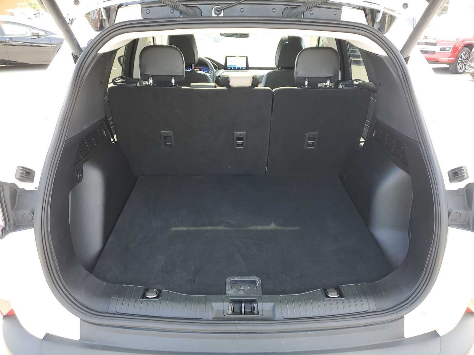 Thumbnail: 2022 Ford Escape - 9