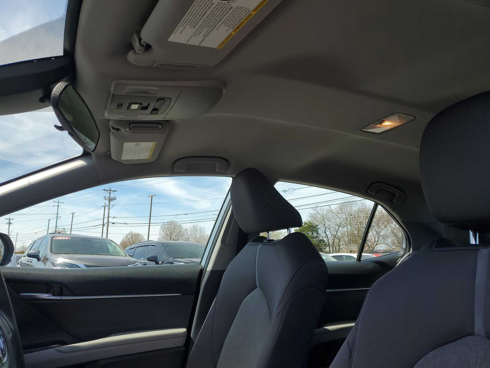 Thumbnail: 2021 Toyota Camry - 16