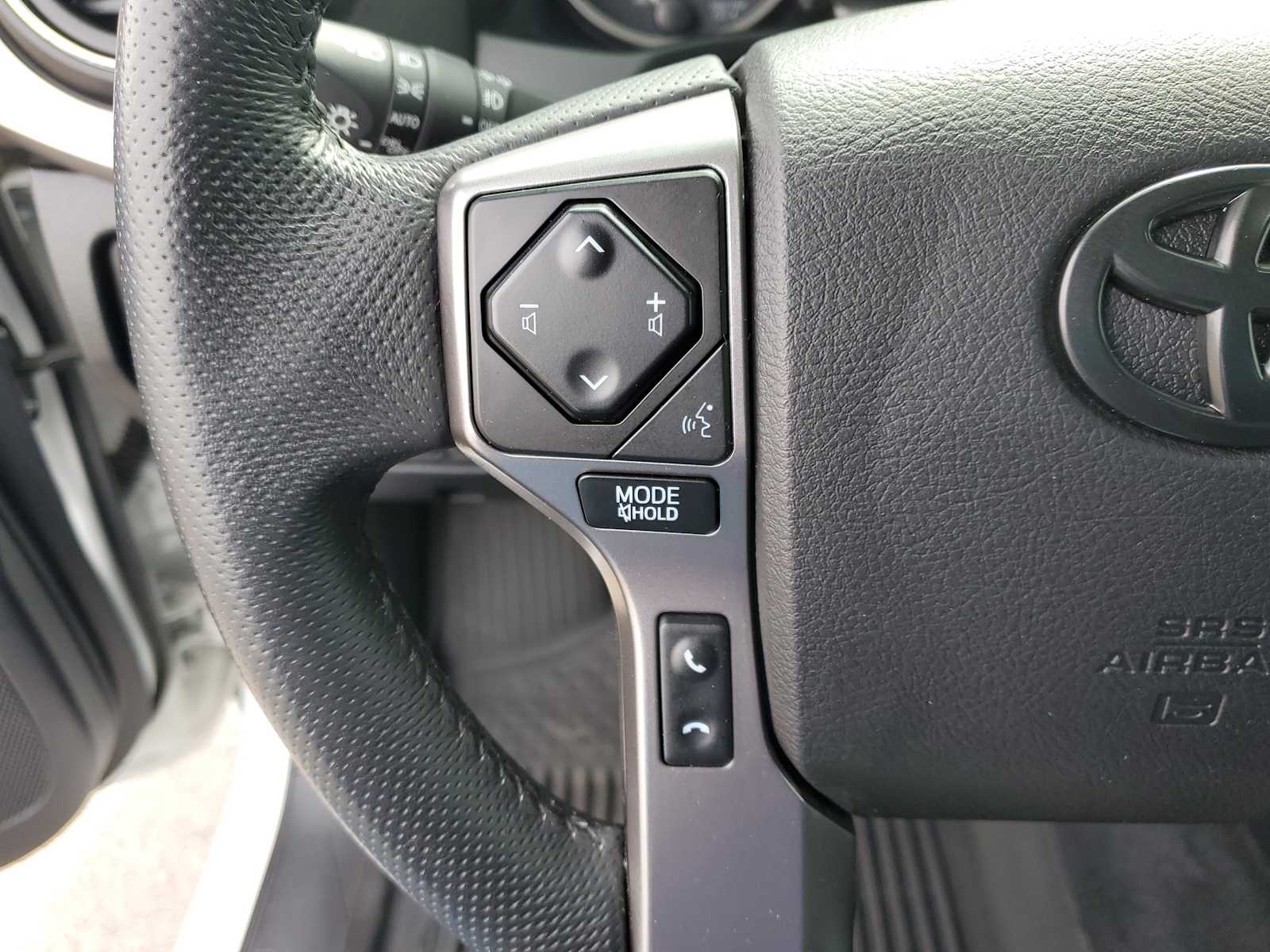 Thumbnail: 2021 Toyota Tacoma - 24