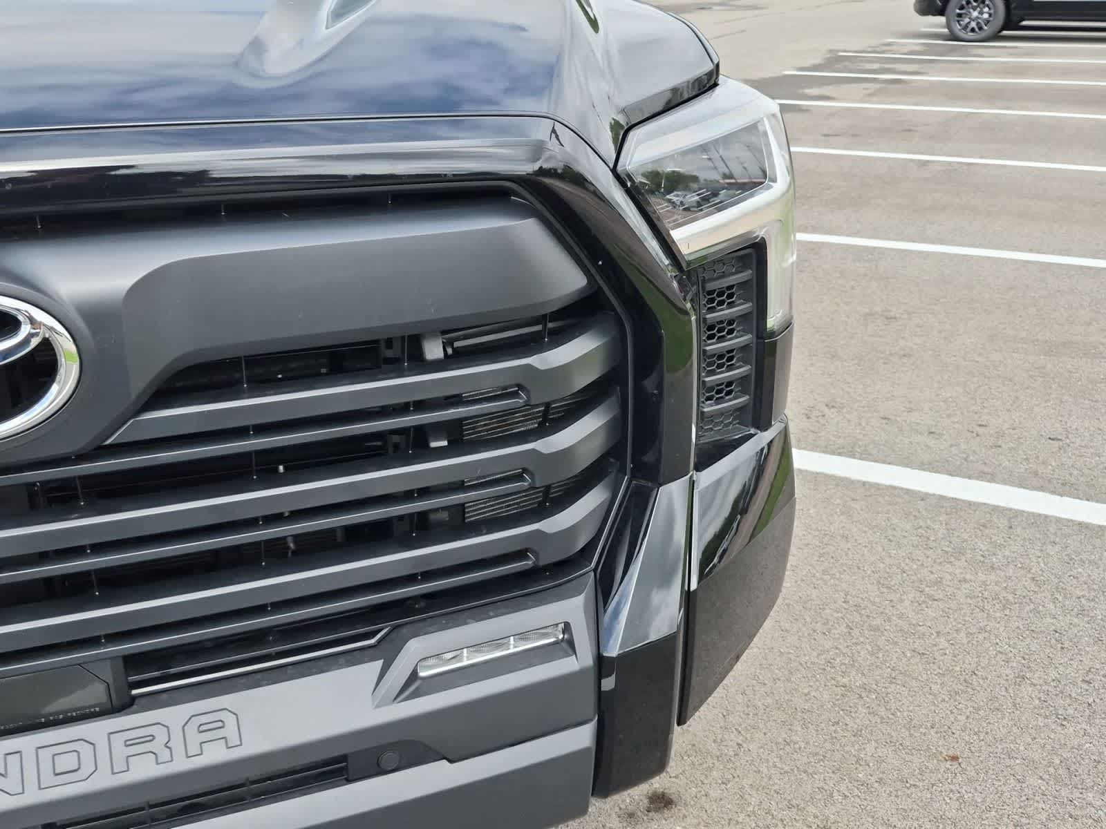 Thumbnail: 2024 Toyota Tundra - 10