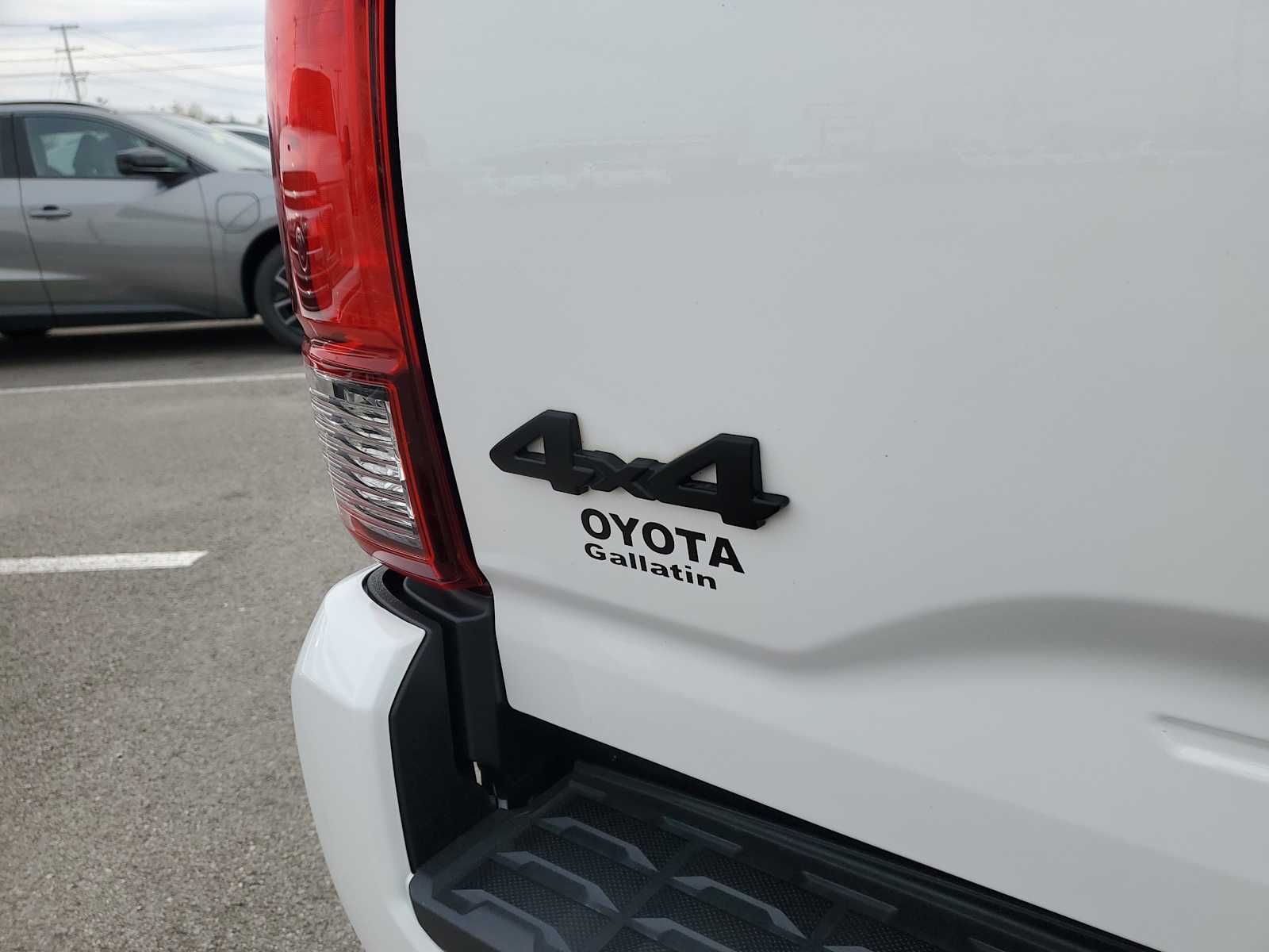 Thumbnail: 2021 Toyota Tacoma - 8