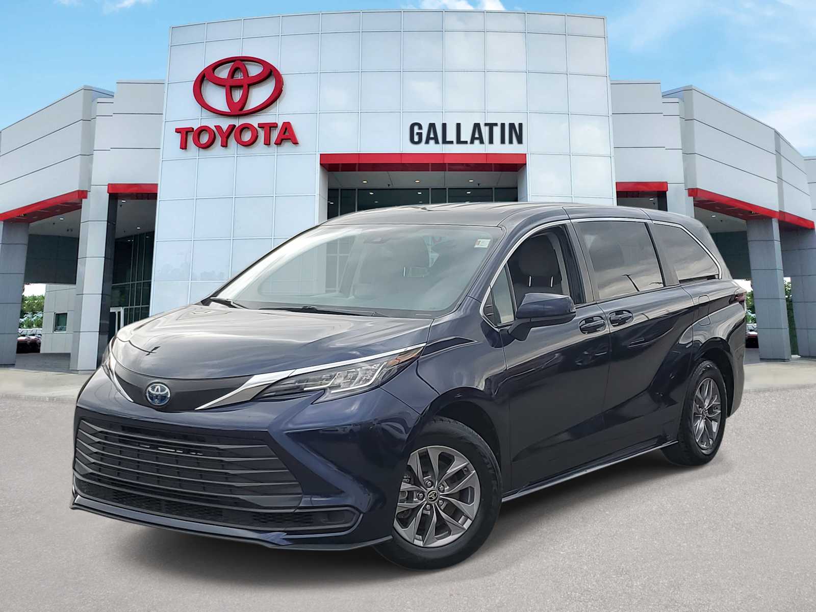 Thumbnail: 2022 Toyota Sienna - 1