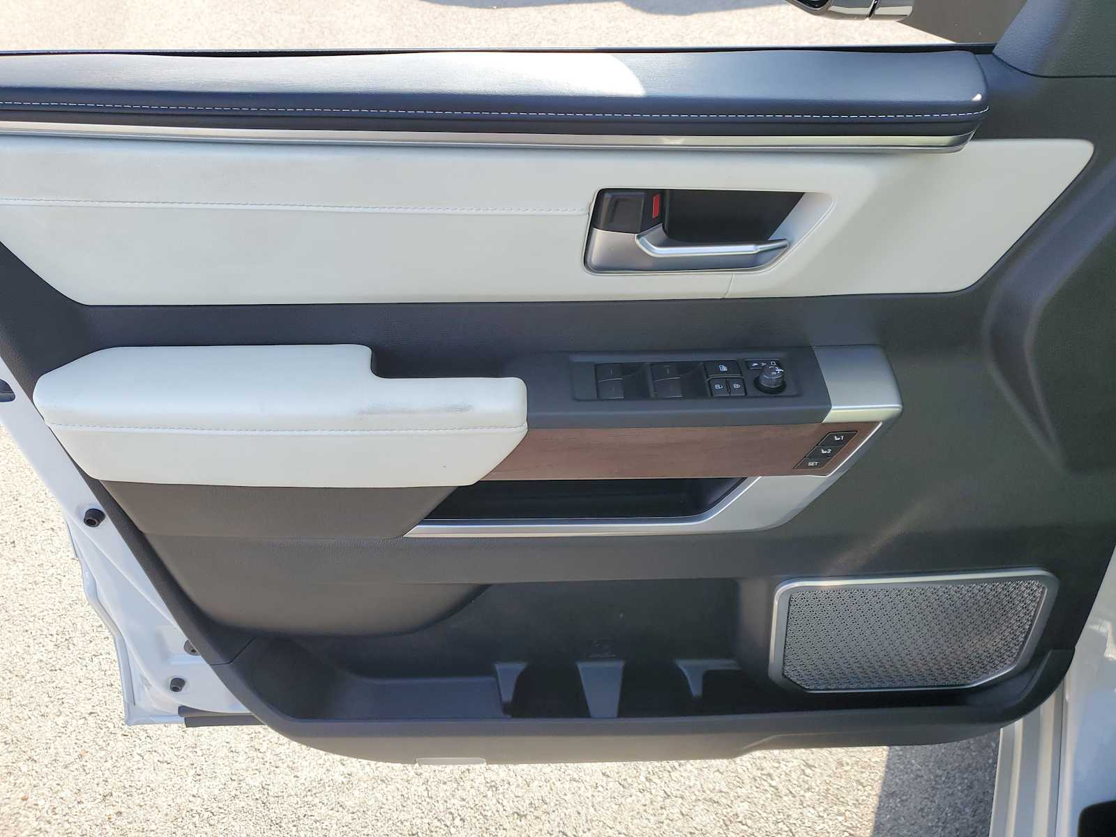 Thumbnail: 2022 Toyota Tundra - 15