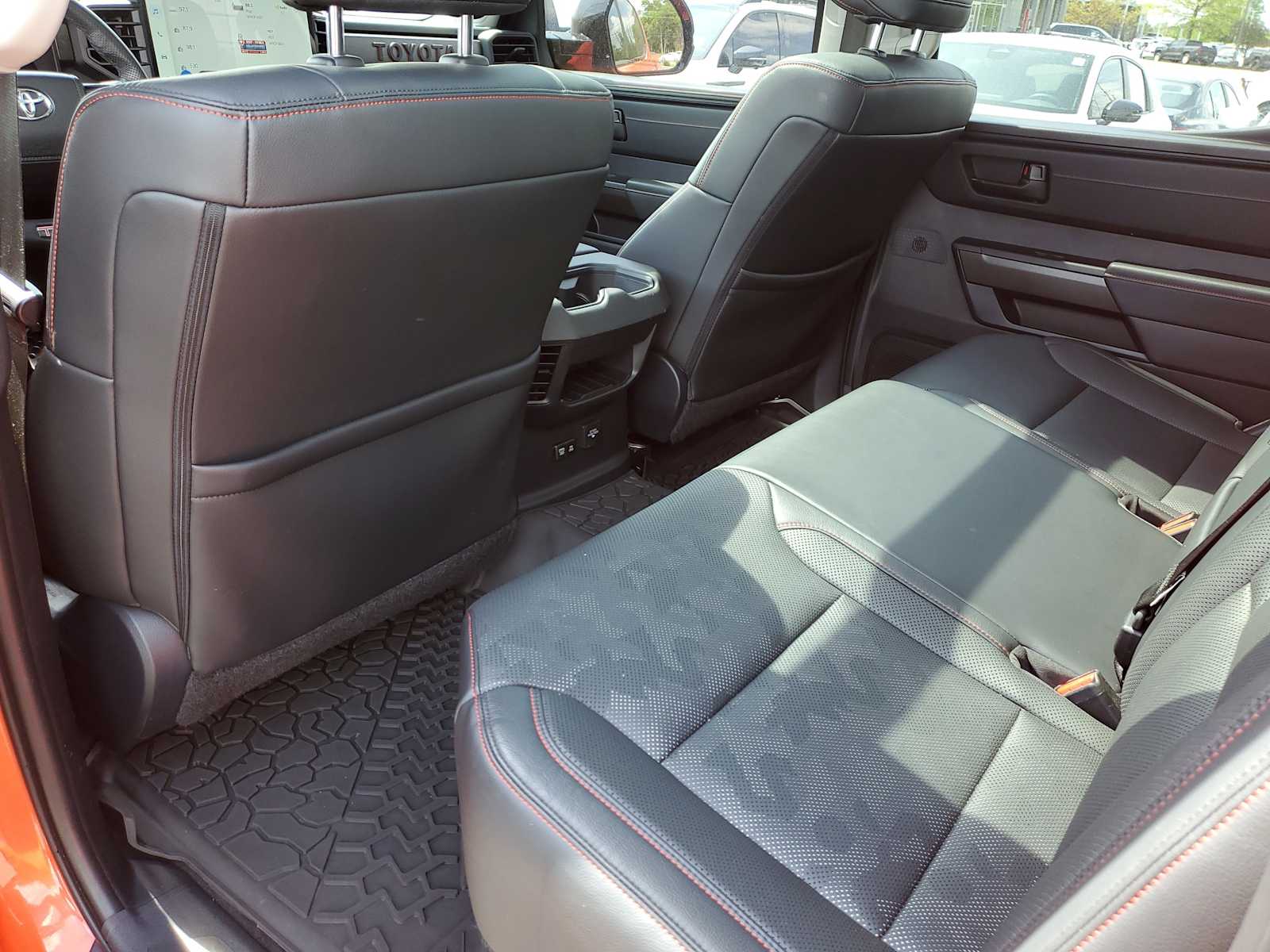 Thumbnail: 2022 Toyota Tundra - 11