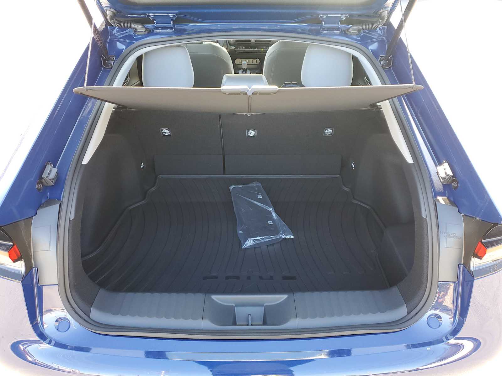 Thumbnail: 2026 Toyota Prius - 8