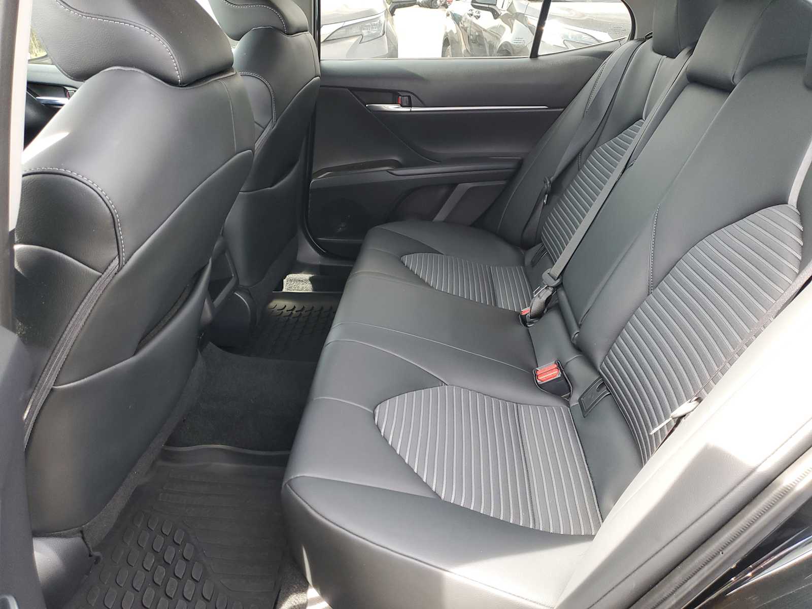 Thumbnail: 2023 Toyota Camry - 11