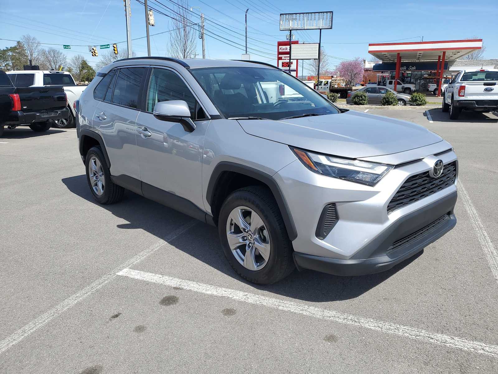 Thumbnail: 2024 Toyota RAV4 - 4