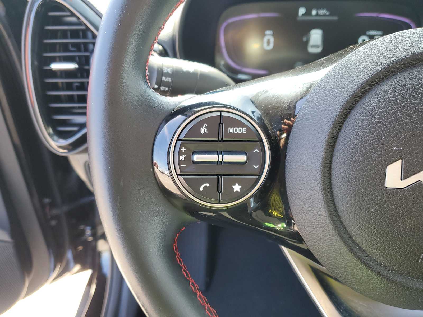 Thumbnail: 2025 Kia Soul - 23