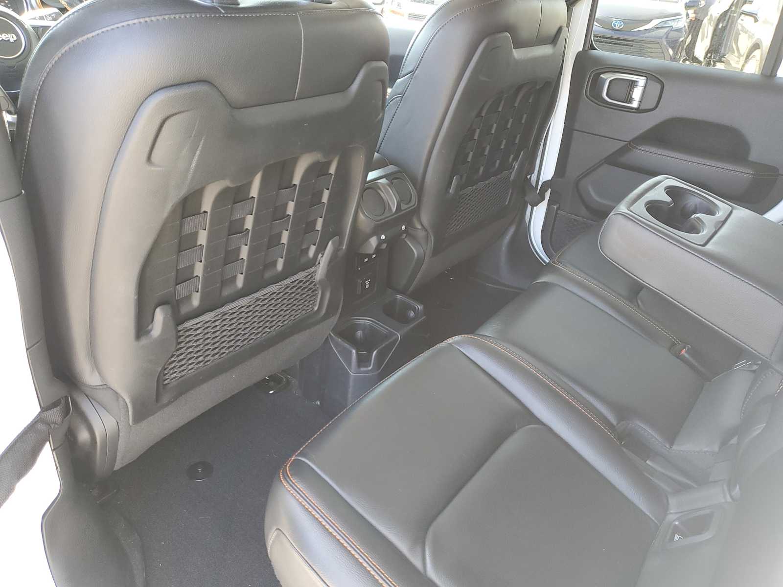 Thumbnail: 2021 Jeep Gladiator - 12