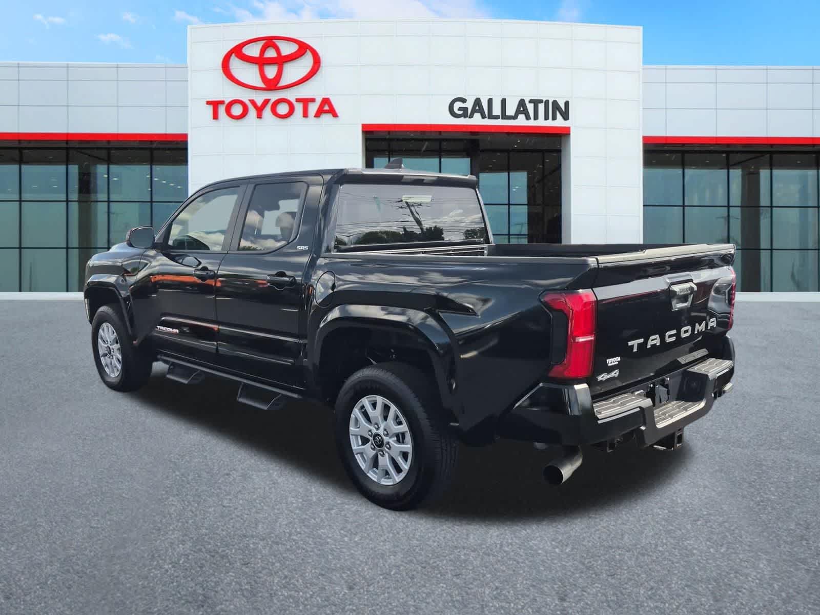 Thumbnail: 2024 Toyota Tacoma - 6