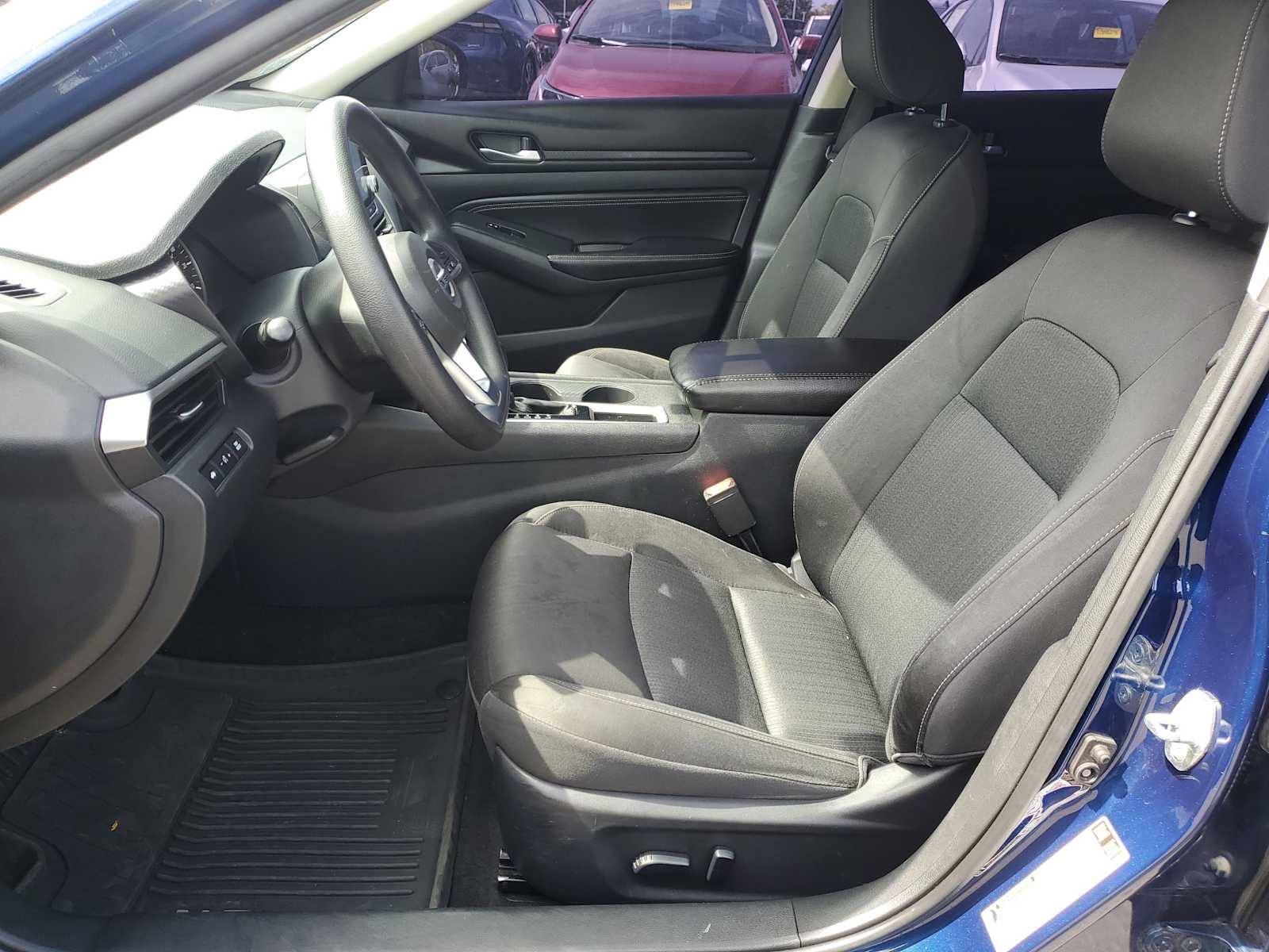 Thumbnail: 2020 Nissan Altima - 17