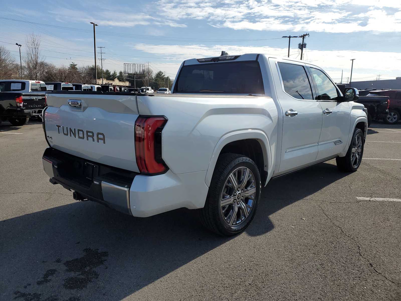 Thumbnail: 2022 Toyota Tundra - 3