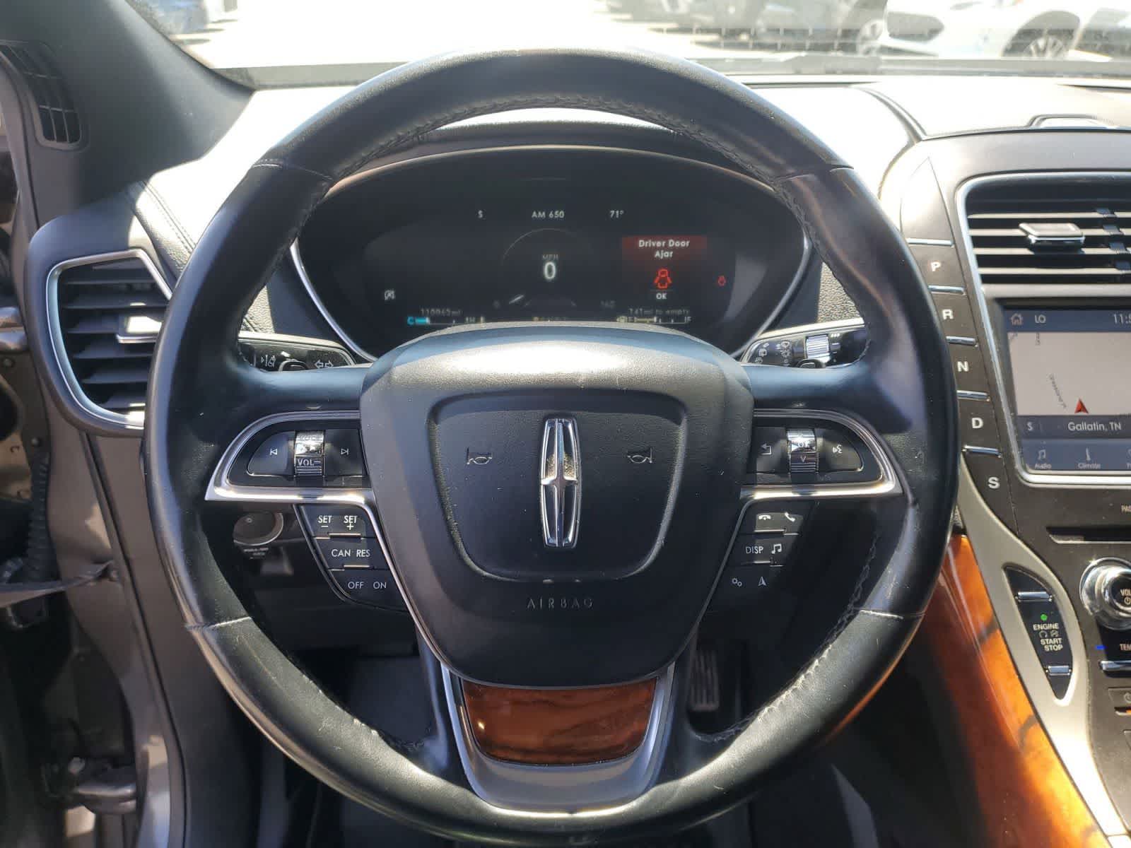 Thumbnail: 2020 Lincoln Nautilus - 22