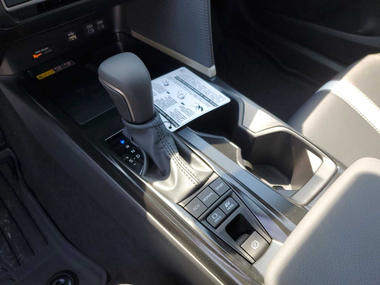 Thumbnail: 2026 Toyota Camry - 31