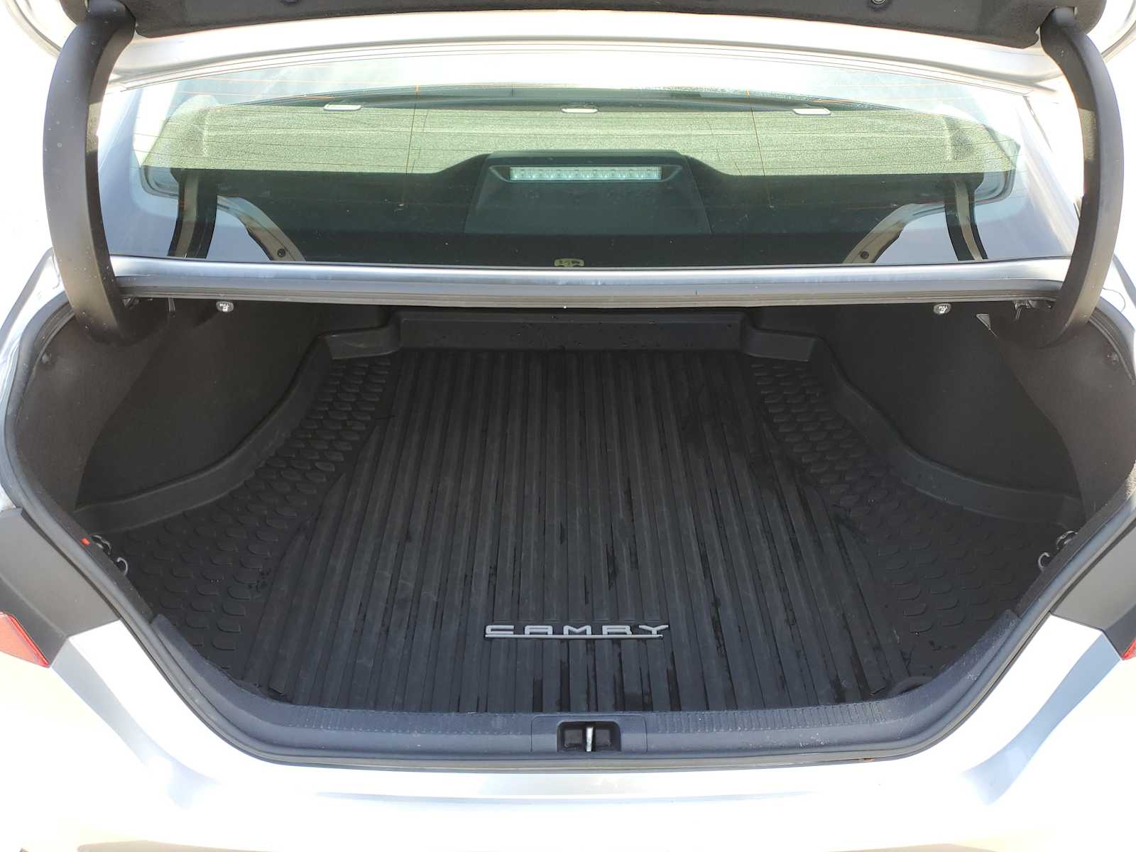 Thumbnail: 2021 Toyota Camry - 8