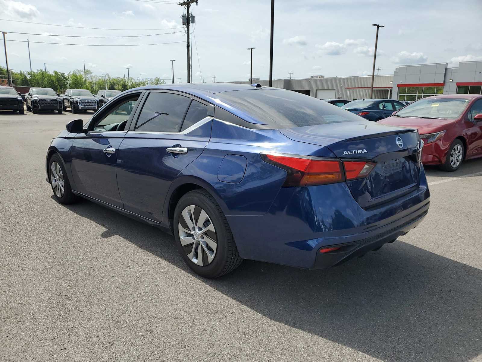 Thumbnail: 2020 Nissan Altima - 2