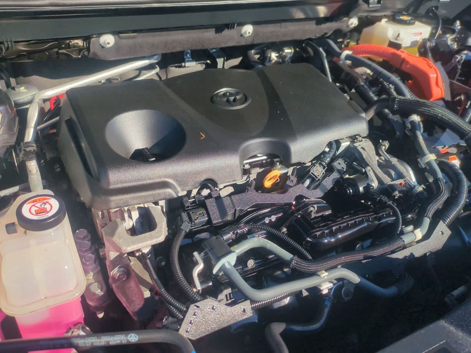 Thumbnail: 2021 Toyota RAV4 - 15