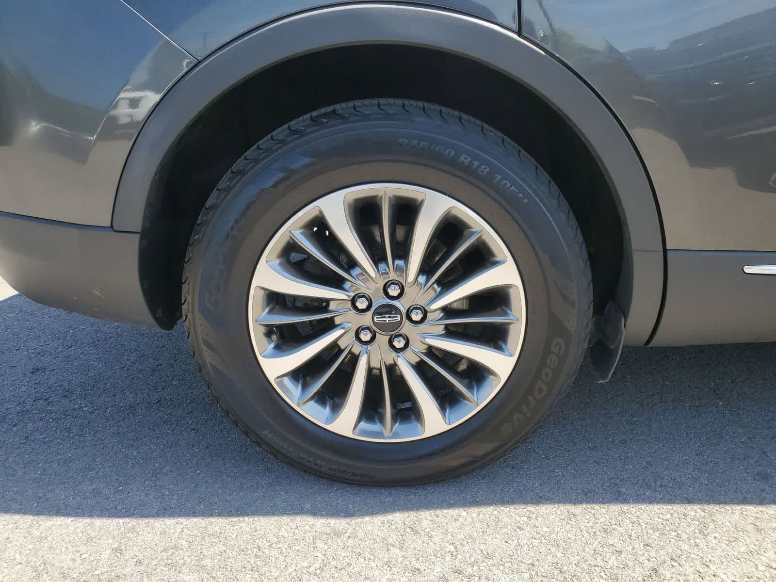 Thumbnail: 2020 Lincoln Nautilus - 6