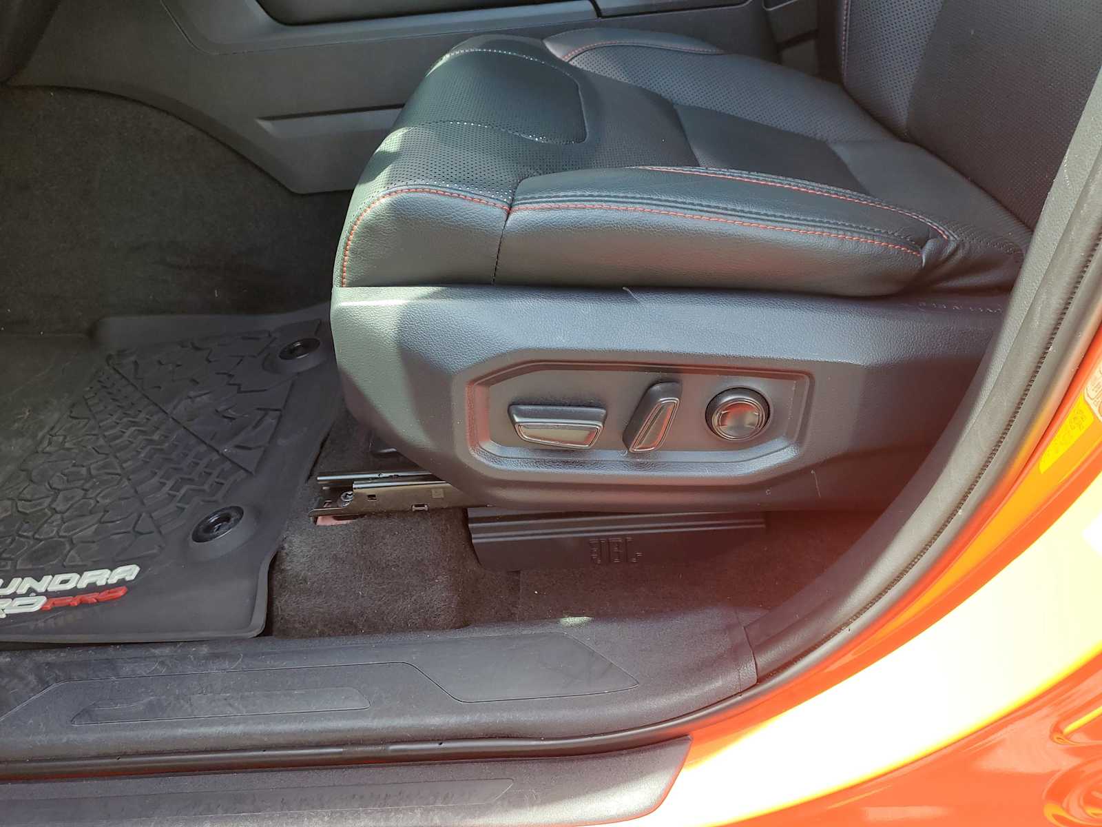 Thumbnail: 2022 Toyota Tundra - 17