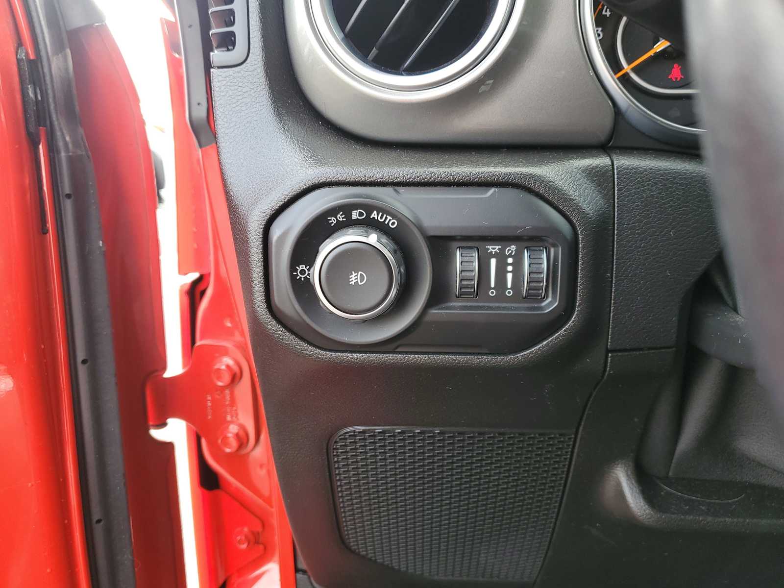 Thumbnail: 2021 Jeep Wrangler - 19